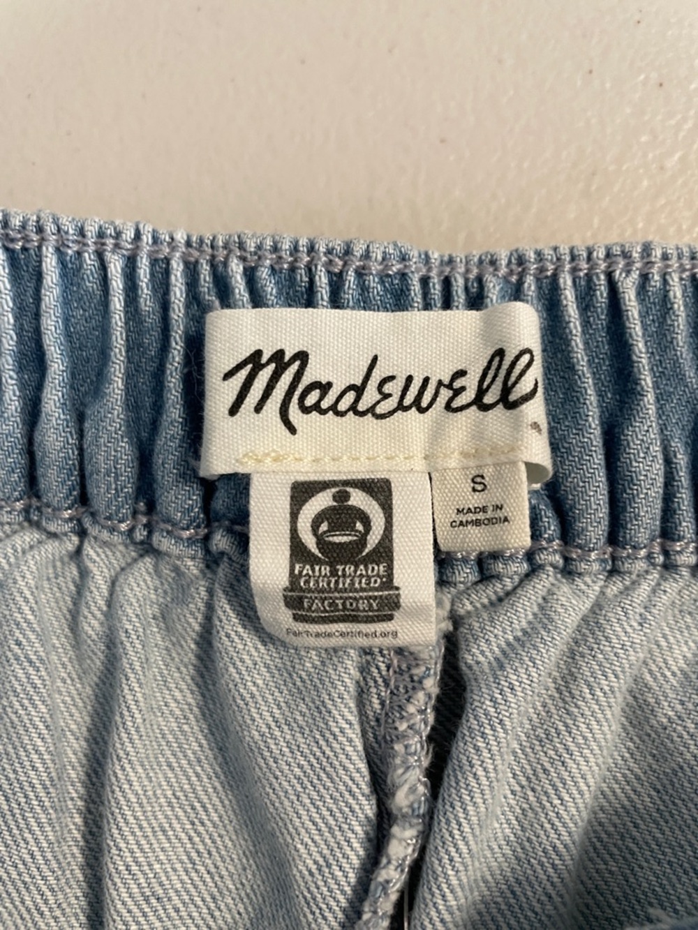 Women’s Madewell Light Wash High-Rise Pleated Denim Shorts- size S‎ - Picture 3 of 8